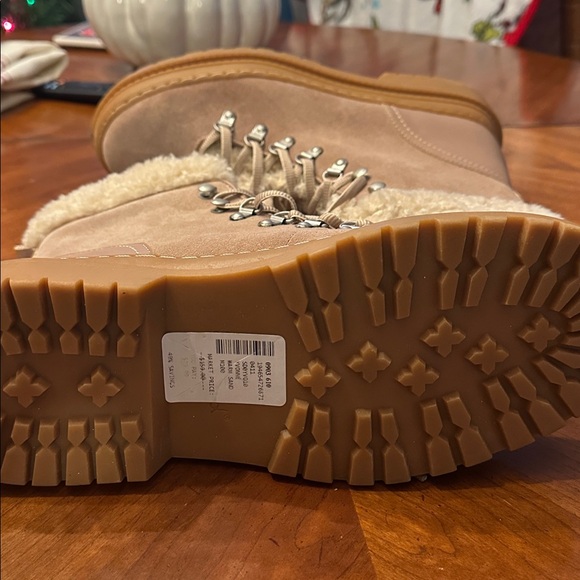 NWT Splendid Yvonne Ankle Shepa Fur lace up ankle boots - warm sand size 10 - Picture 6 of 9